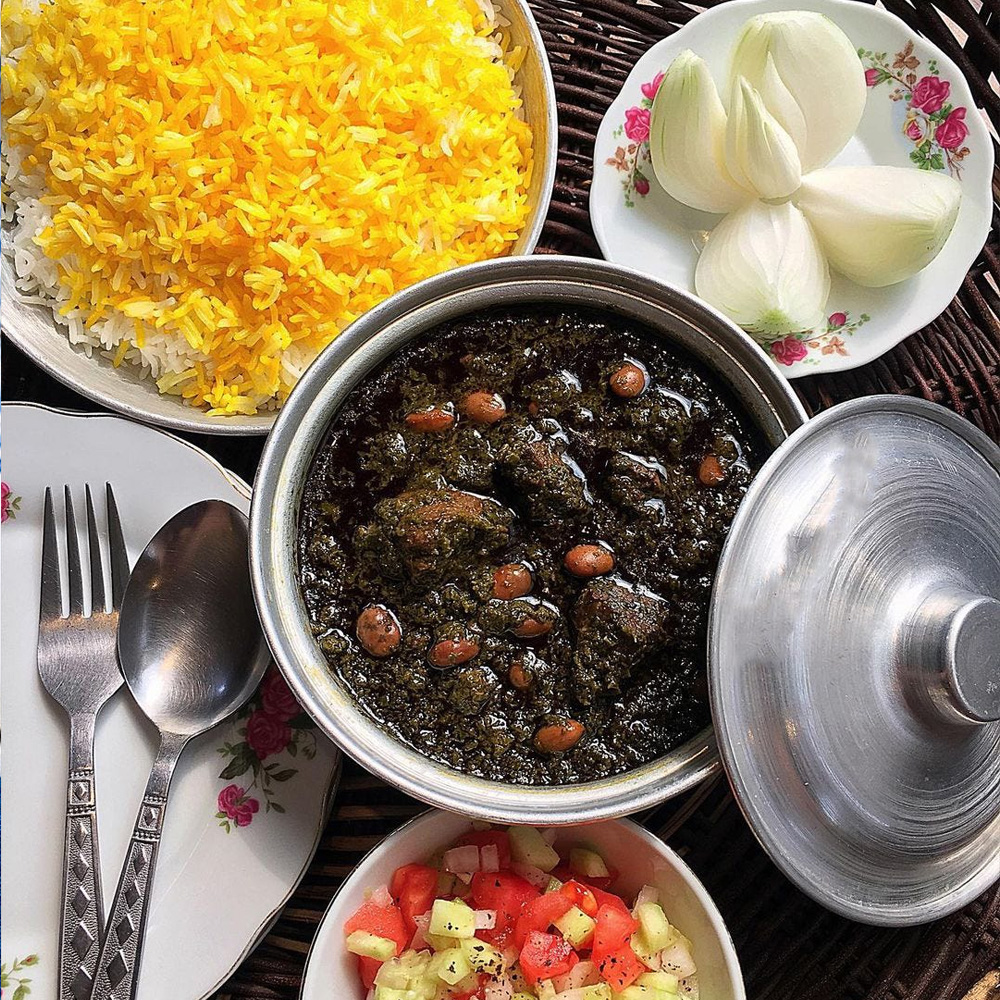 چلو خورشت قرمه سبزی
